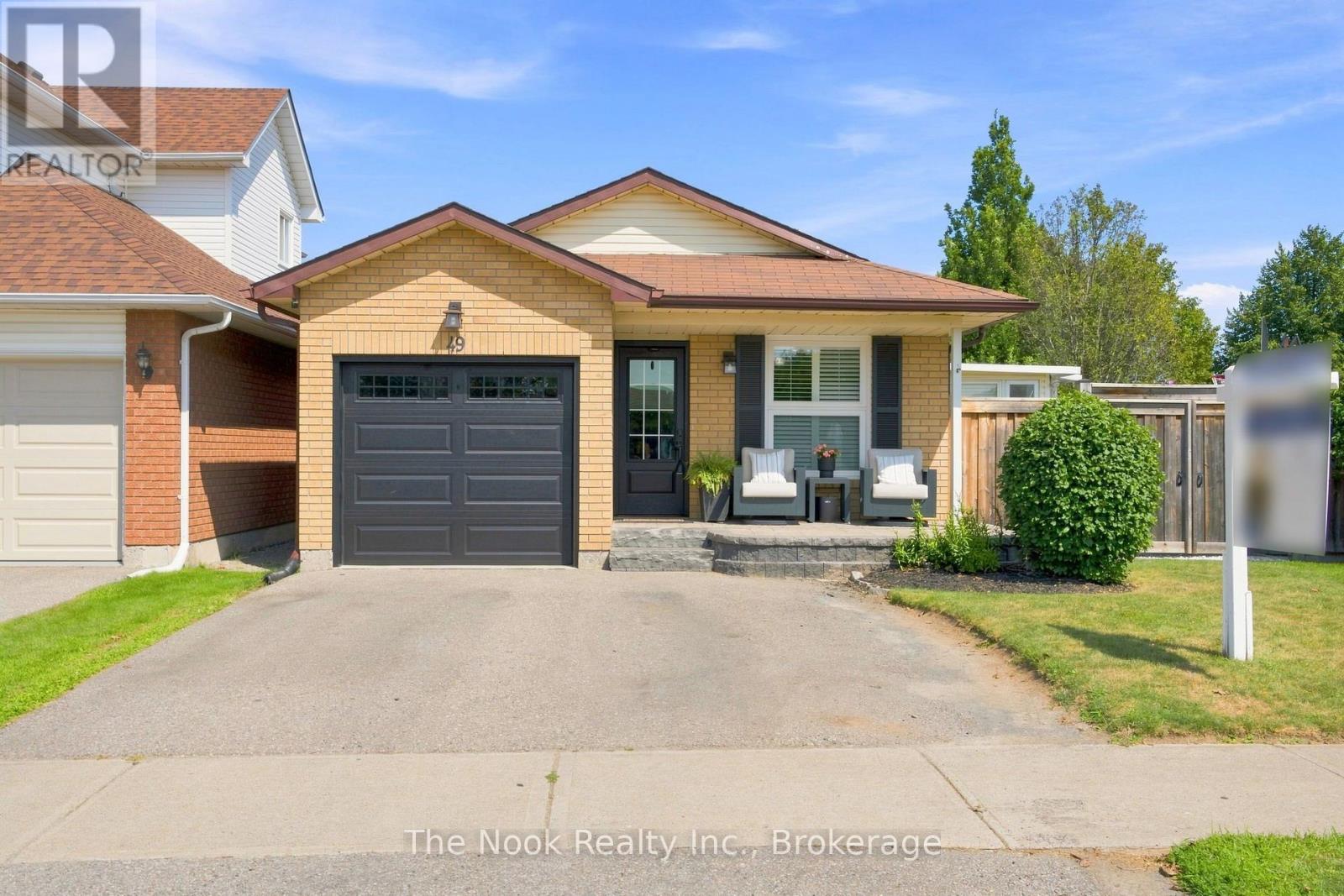 49 Granville Drive, Clarington, Ontario  L1E 2W8 - Photo 1 - E13707736