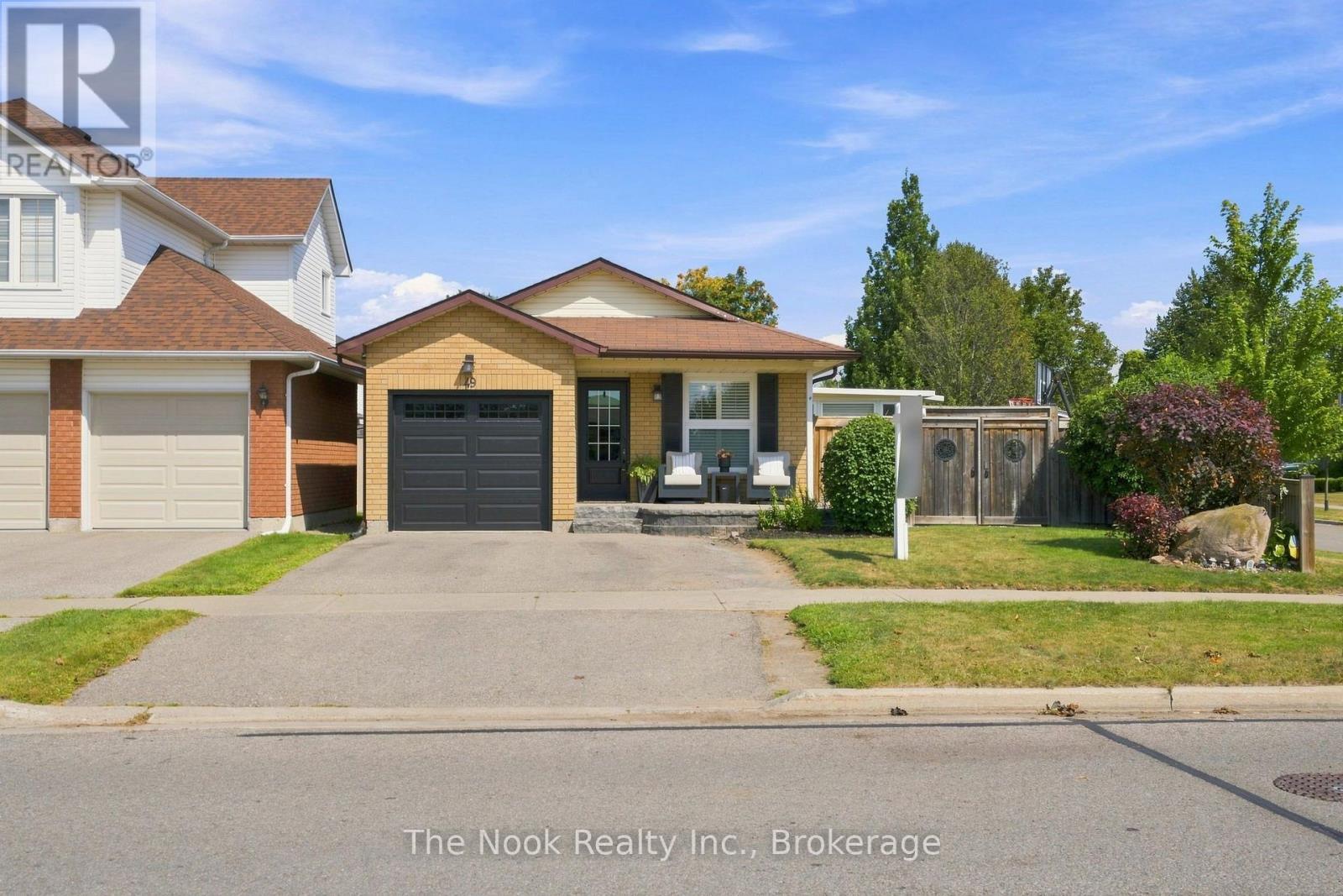 49 Granville Drive, Clarington, Ontario  L1E 2W8 - Photo 3 - E13707736