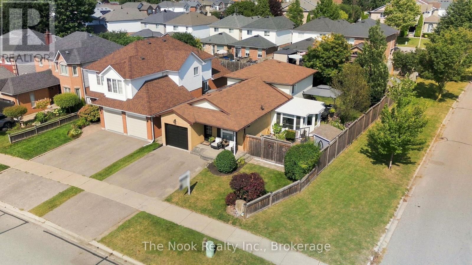 49 Granville Drive, Clarington, Ontario  L1E 2W8 - Photo 4 - E13707736