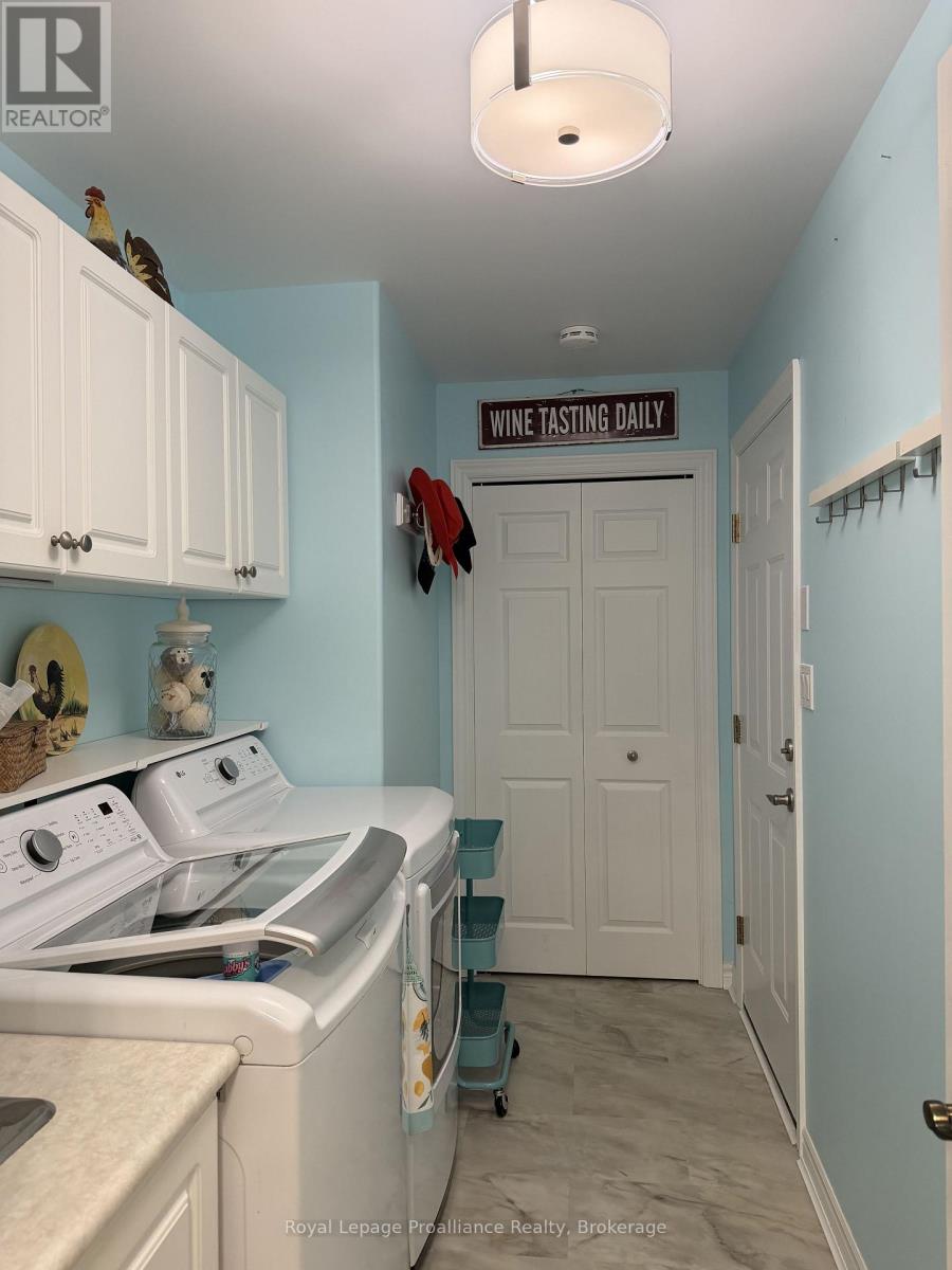 16 Magnolia Court, Belleville, Ontario  K8P 5M7 - Photo 4 - X13707768