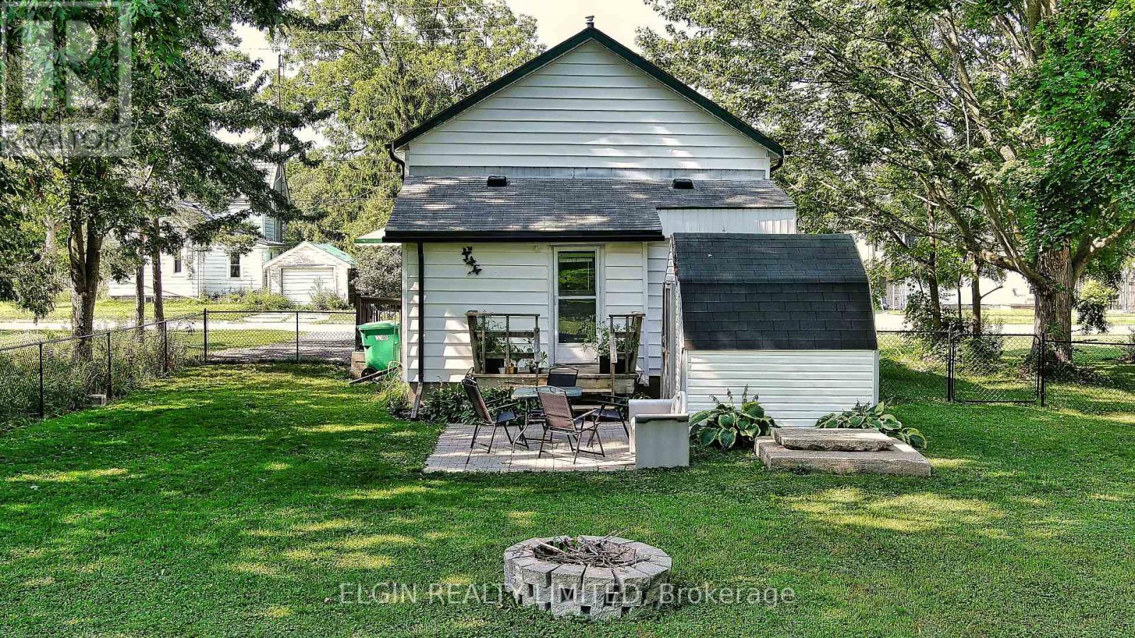 147 Victoria Street, Southwest Middlesex, Ontario  N0L 1M0 - Photo 18 - X13707838