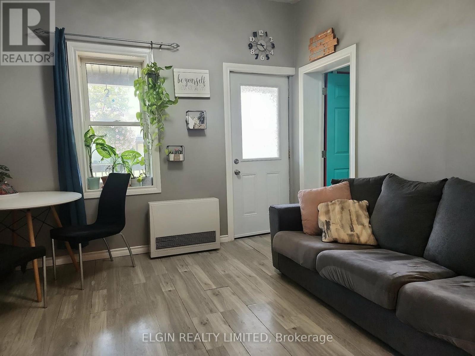 147 Victoria Street, Southwest Middlesex, Ontario  N0L 1M0 - Photo 8 - X13707838