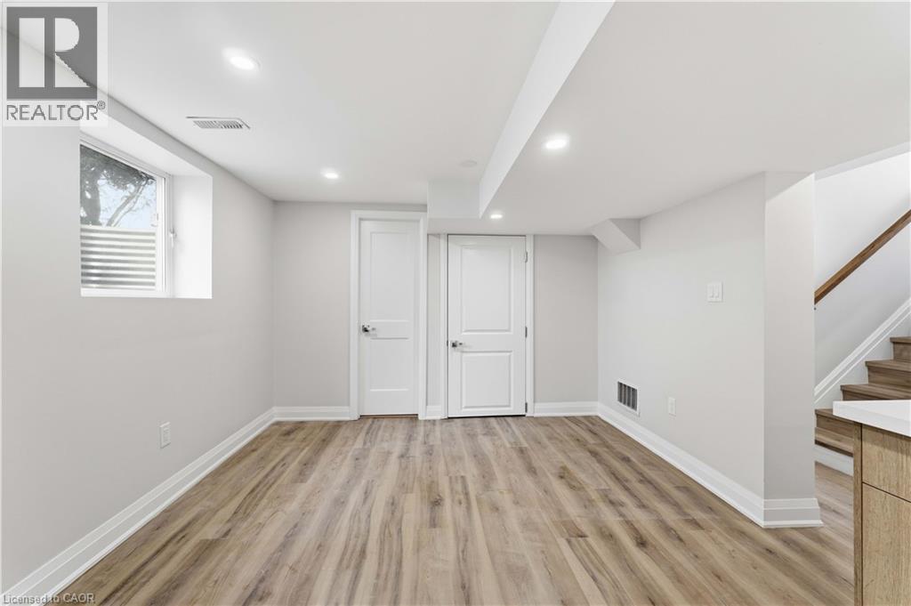 124 Mcelroy Road E Unit# 3, Hamilton, Ontario  L9A 1Y9 - Photo 6 - 40828143