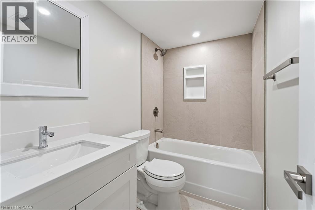 124 Mcelroy Road E Unit# 3, Hamilton, Ontario  L9A 1Y9 - Photo 11 - 40828143