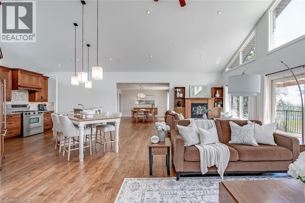 720 Mountain Brow Road W, Burlington, Ontario  L7P 5A3 - Photo 4 - 40828667
