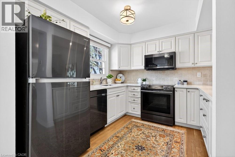 1351 Ontario Street Unit# 14, Burlington, Ontario  L7S 1E9 - Photo 10 - 40829035