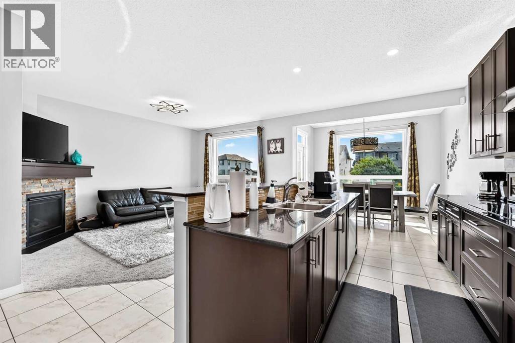 8 Skyview Point Terrace Ne, Calgary, Alberta  T3N 0G9 - Photo 7 - A2338404
