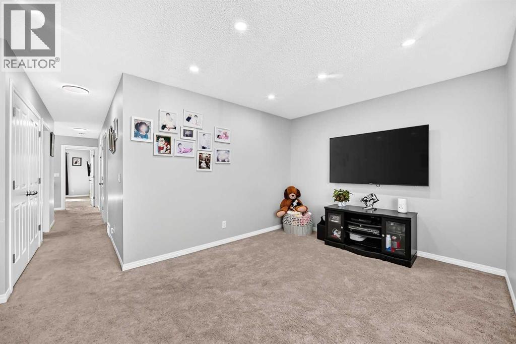 8 Skyview Point Terrace Ne, Calgary, Alberta  T3N 0G9 - Photo 27 - A2338404