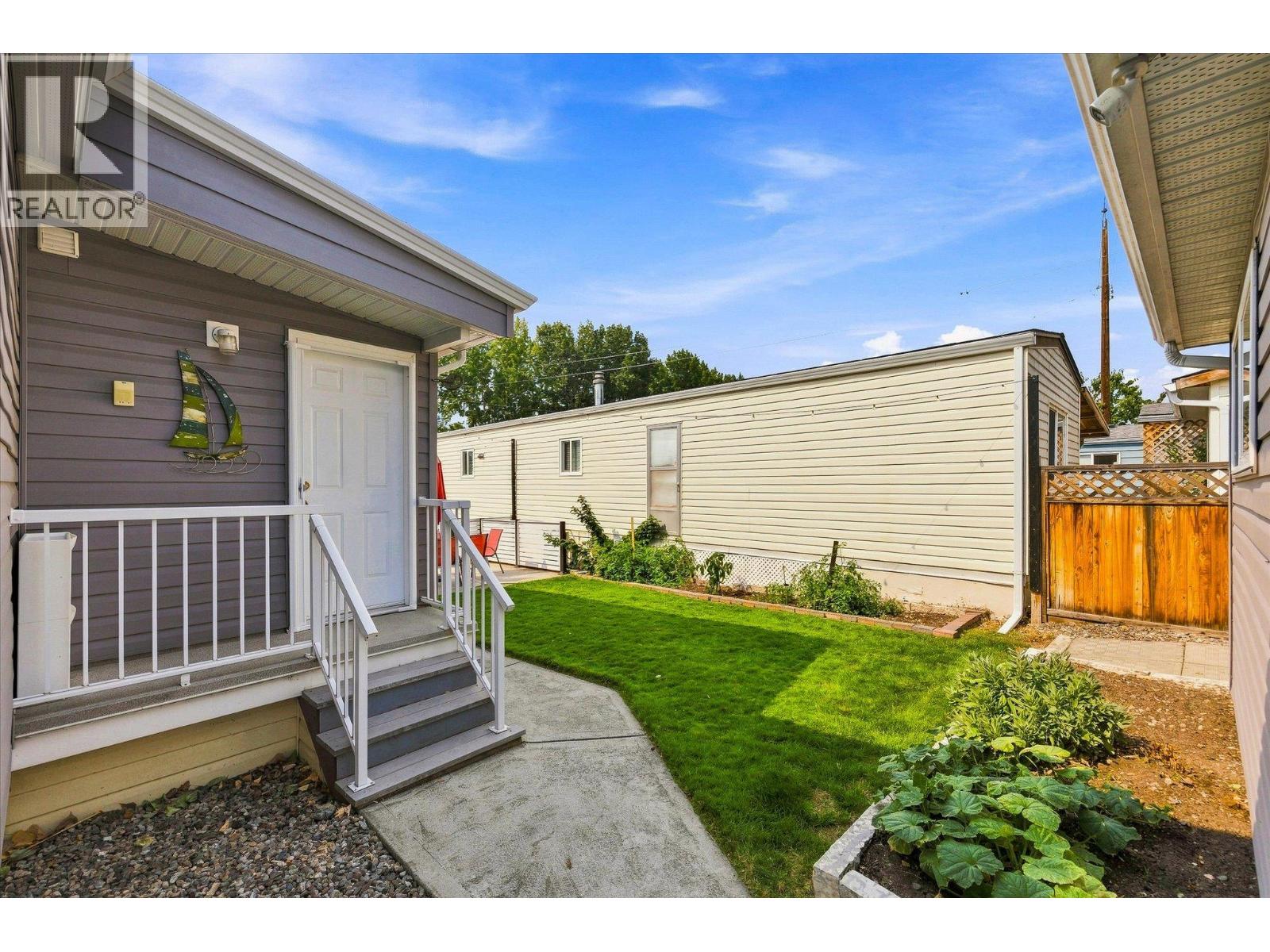 2095 Boucherie Road Unit# 14, West Kelowna, British Columbia  V4T 1Z4 - Photo 33 - 10398238