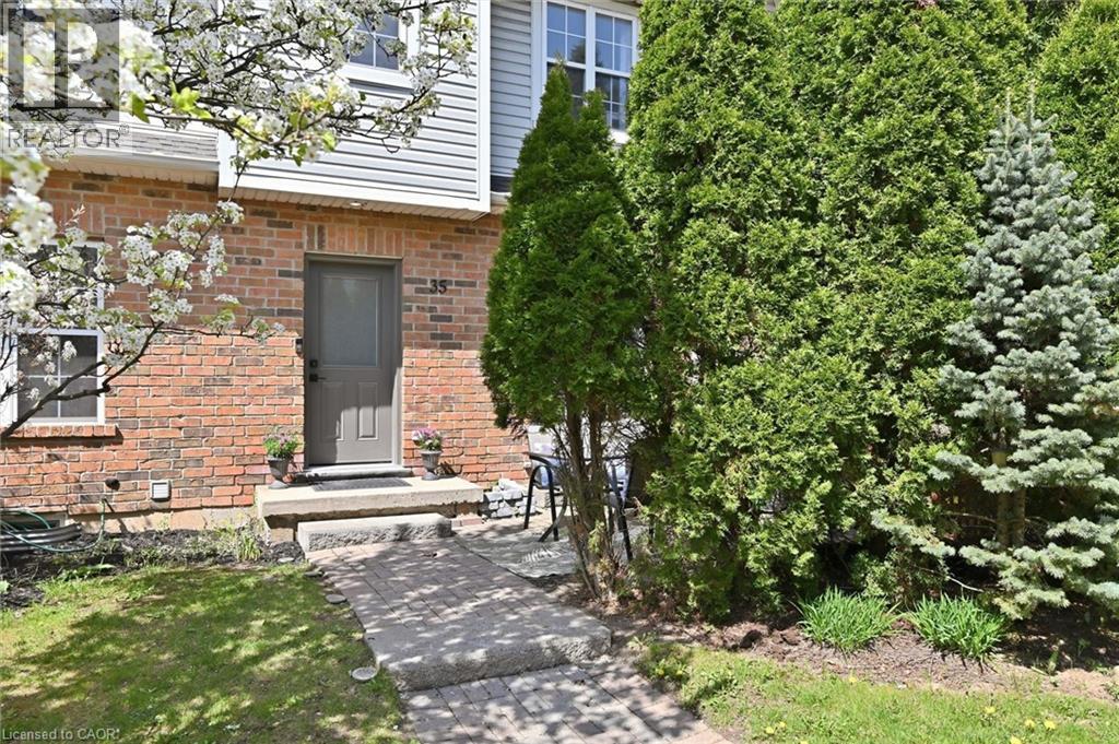 1085 Harrogate Drive Unit# 35, Ancaster, Ontario  L9K 1R2 - Photo 4 - 40831498