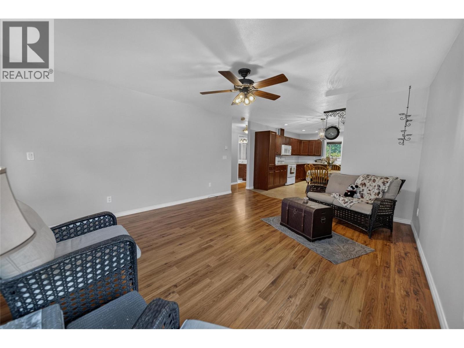 900 18a Avenue N, Cranbrook, British Columbia V1C 3X9 - Photo 11 - 10398339