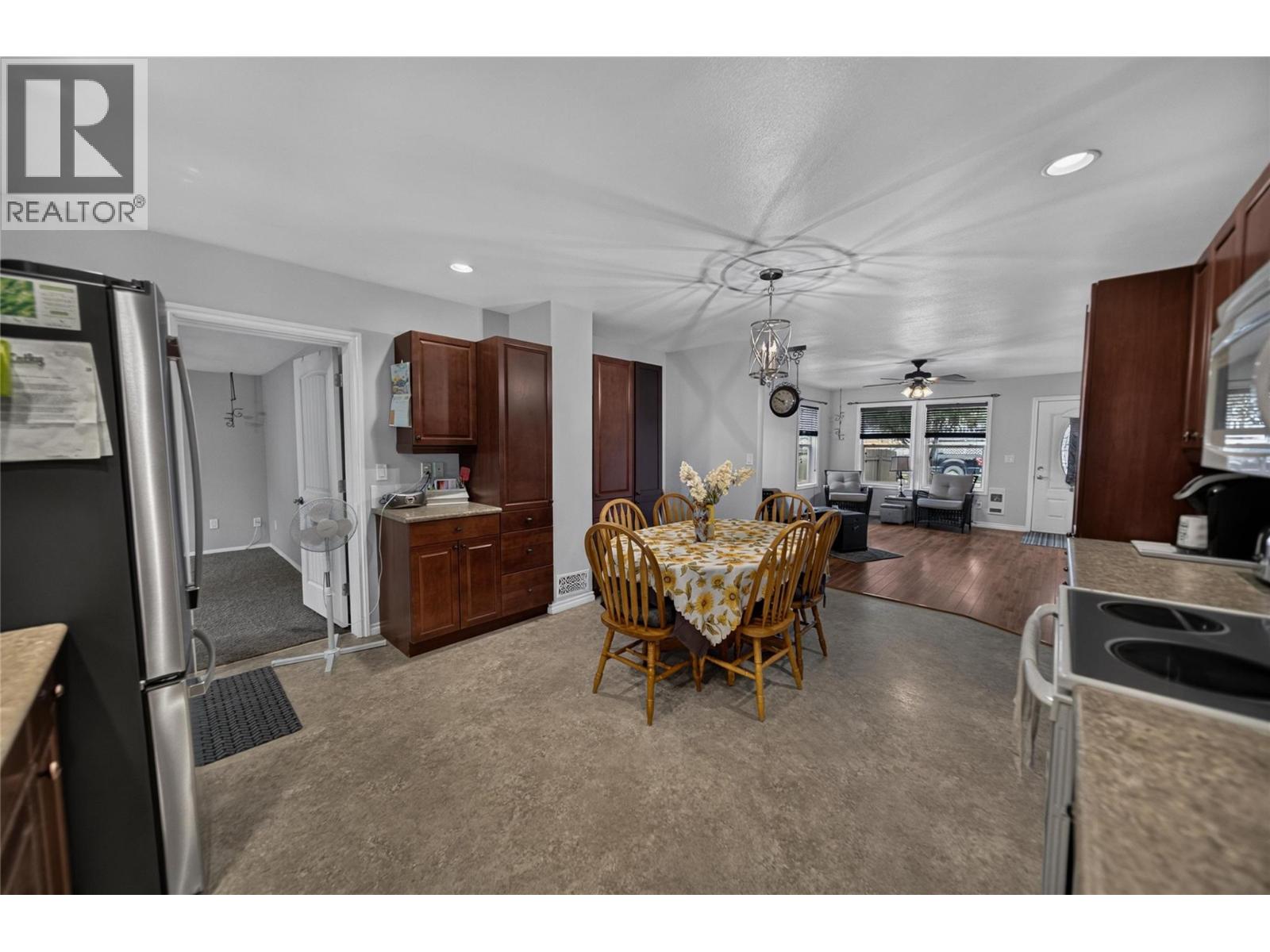 900 18a Avenue N, Cranbrook, British Columbia V1C 3X9 - Photo 8 - 10398339