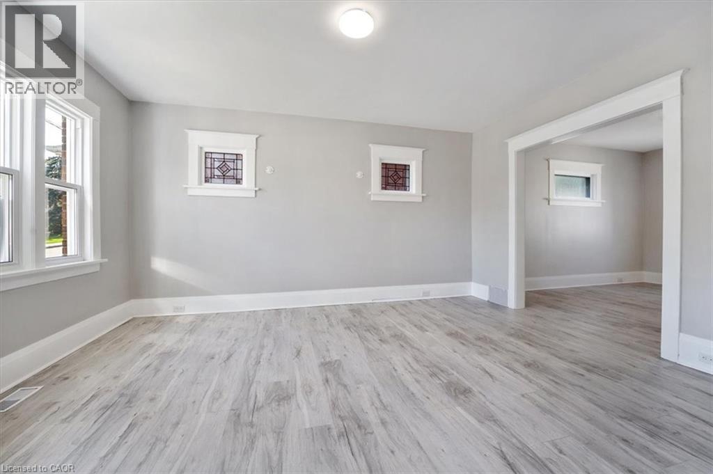 3 Carleton Street S Unit# Main, Thorold, Ontario  L2V 1Z5 - Photo 4 - 40845509