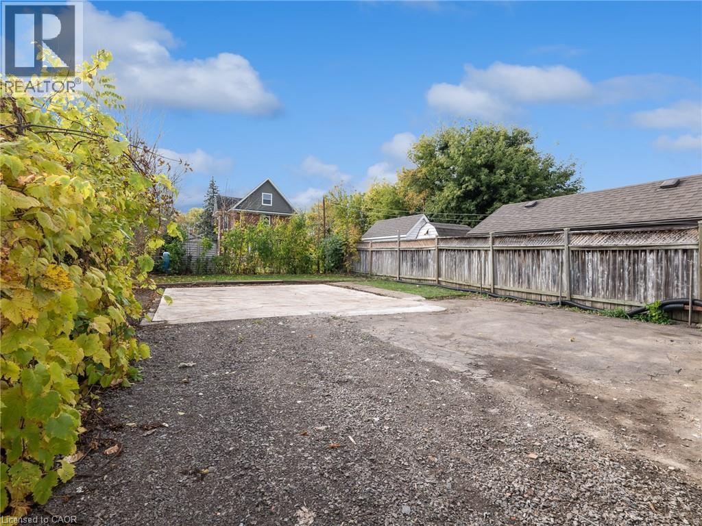 7 Maitland Street Unit# Upper, Thorold, Ontario  L2V 3A4 - Photo 9 - 40846042