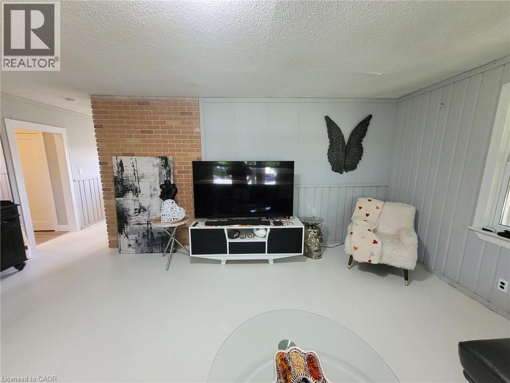 879 West 5th Street, Hamilton, Ontario  L9C 5R4 - Photo 12 - 40847951