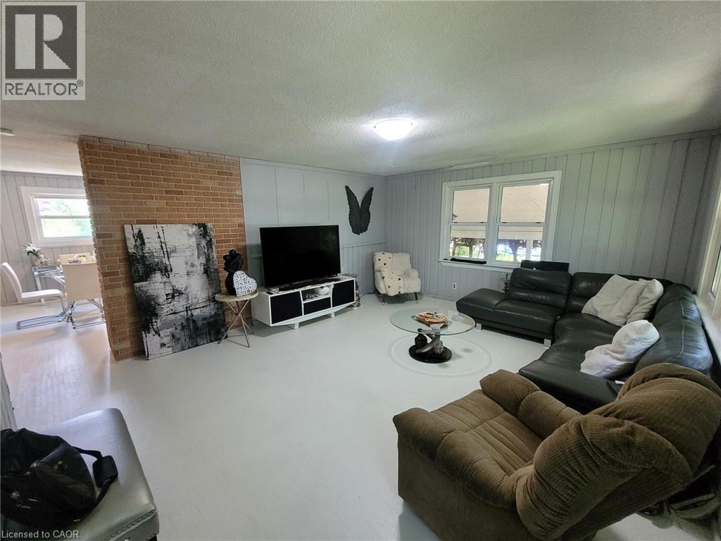 879 West 5th Street, Hamilton, Ontario  L9C 5R4 - Photo 9 - 40847951