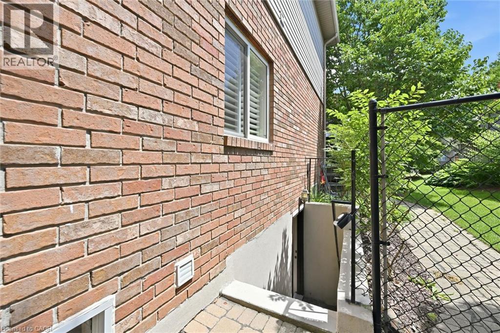 15 Pelham Drive Unit# Lower, Ancaster, Ontario  L9K 1L4 - Photo 2 - 40850278