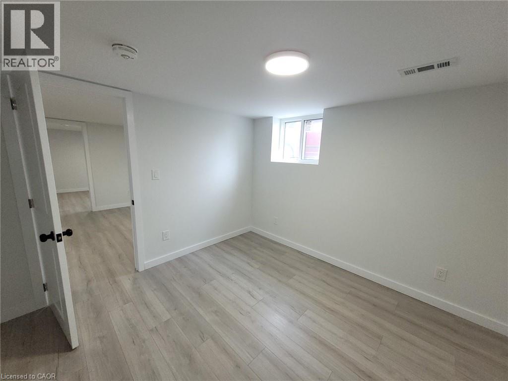 132 East 31st Street, Hamilton, Ontario  L8V 3P2 - Photo 16 - 40853200
