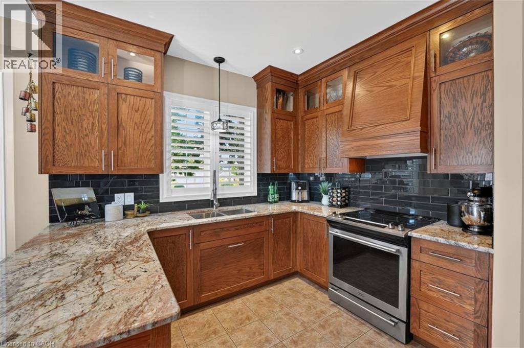 37 Hickory Crescent, Grimsby, Ontario  L3M 5P9 - Photo 9 - 40856773