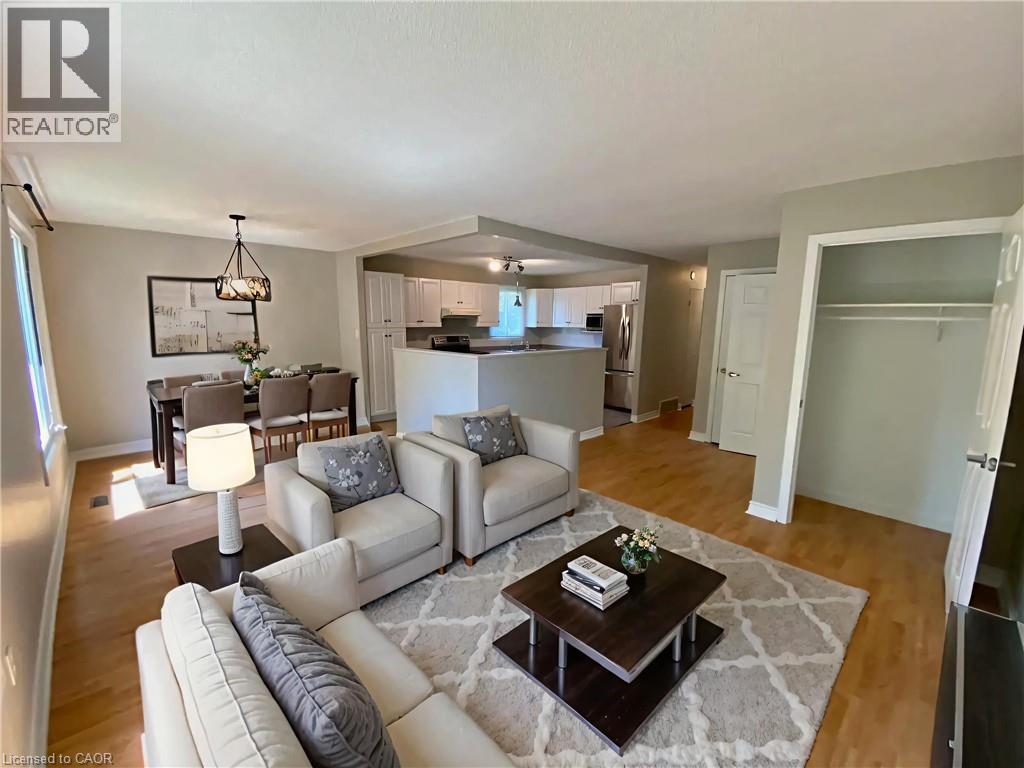 92 Leaside Drive, Welland, Ontario  L3C 6B2 - Photo 4 - 40858016