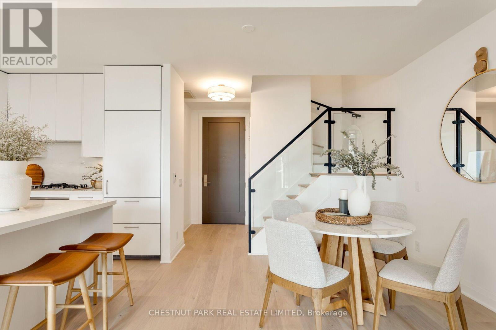 Th12 - 33 Frederick Todd Way, Toronto, Ontario  M4G 0C9 - Photo 11 - C13707794