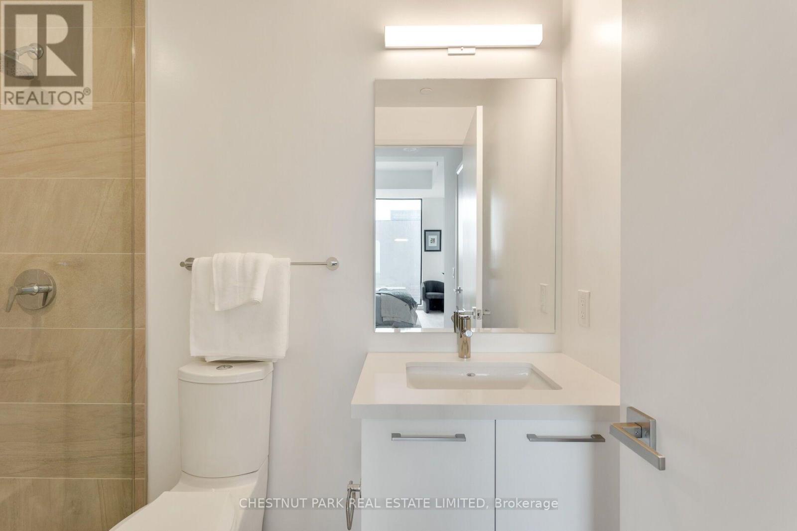 Th12 - 33 Frederick Todd Way, Toronto, Ontario  M4G 0C9 - Photo 18 - C13707794