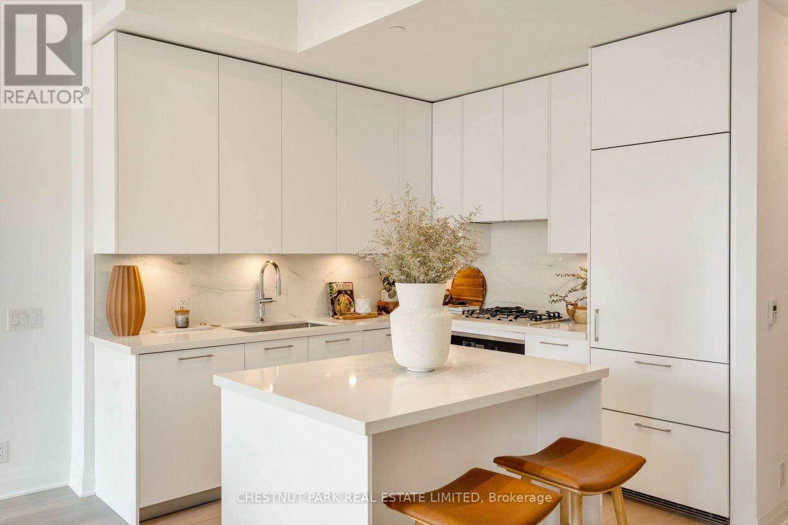 Th12 - 33 Frederick Todd Way, Toronto, Ontario  M4G 0C9 - Photo 7 - C13707794