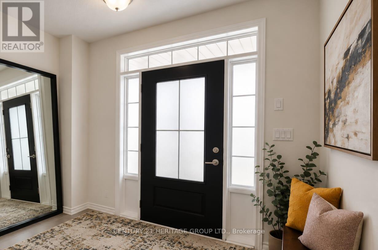 23 Crombie Street, Clarington, Ontario  L1C 4A1 - Photo 3 - E13707740