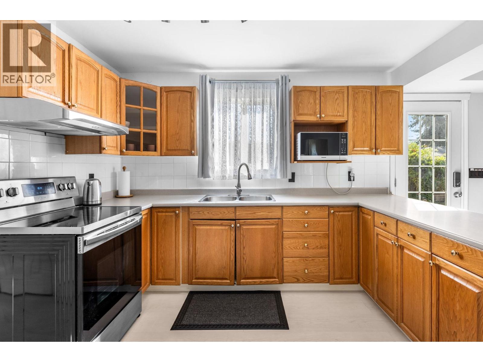1728 Pekrul Place, Port Coquitlam, British Columbia  V3C 6A7 - Photo 24 - R3158260