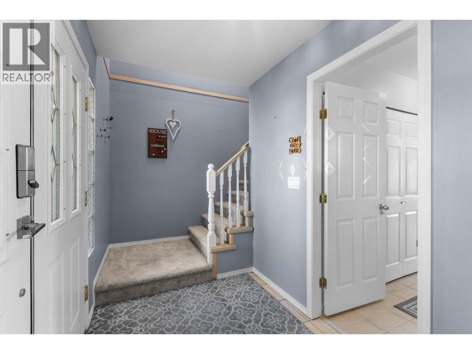 1728 Pekrul Place, Port Coquitlam, British Columbia  V3C 6A7 - Photo 4 - R3158260