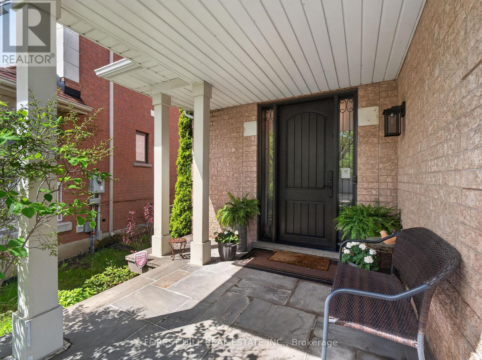 120 Sandwood Drive, Vaughan, Ontario  L4J 8W4 - Photo 2 - N13707732