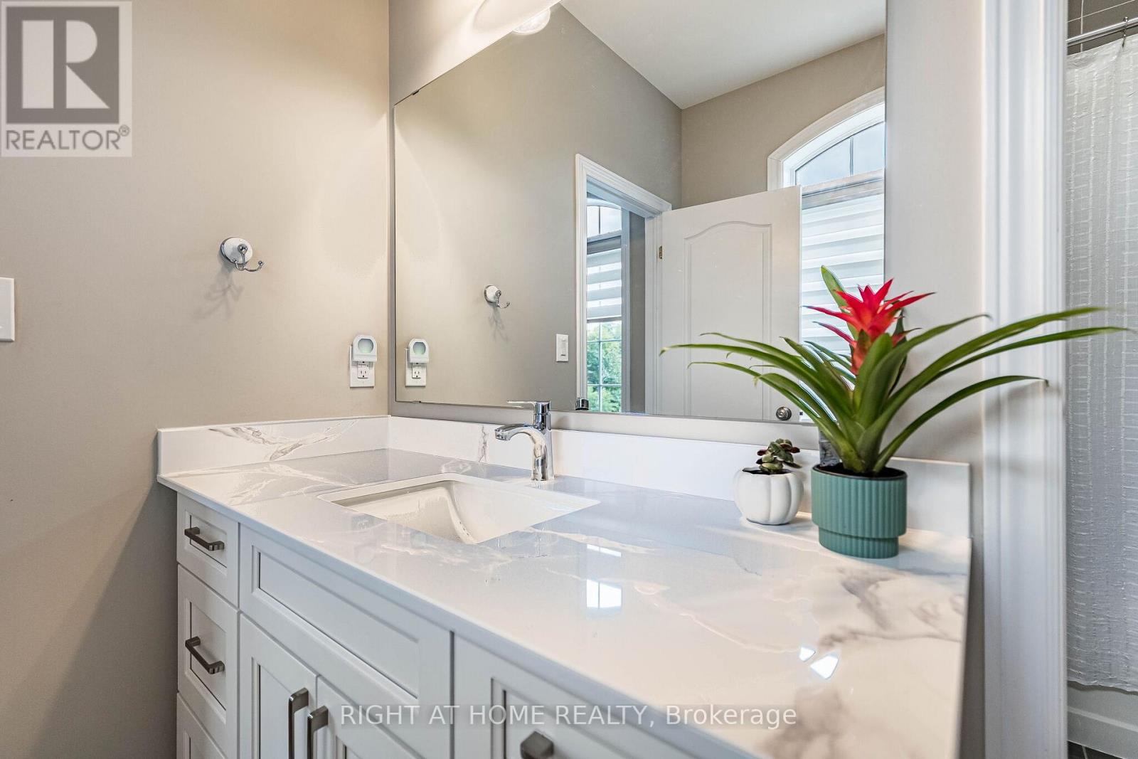 2 Cottonwood Hollow Court, Aurora, Ontario  L4G 3L8 - Photo 43 - N13707750