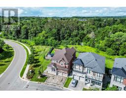 2 COTTONWOOD HOLLOW COURT, Aurora, Ontario