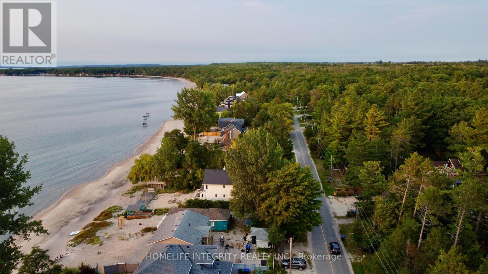 2197 Tiny Beaches Road S, Tiny, Ontario  L0L 1P1 - Photo 2 - S13707828