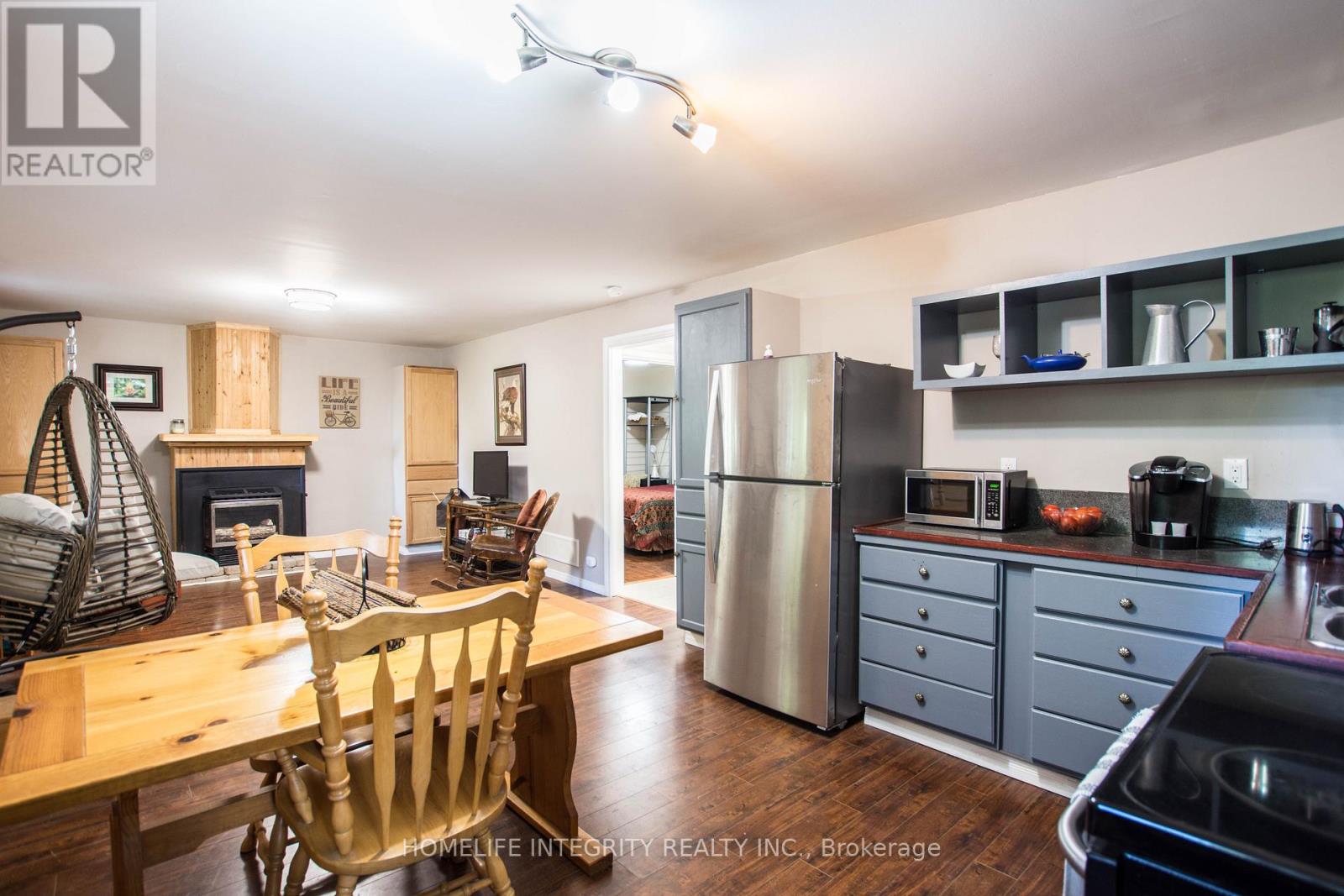 2197 Tiny Beaches Road S, Tiny, Ontario  L0L 1P1 - Photo 20 - S13707828