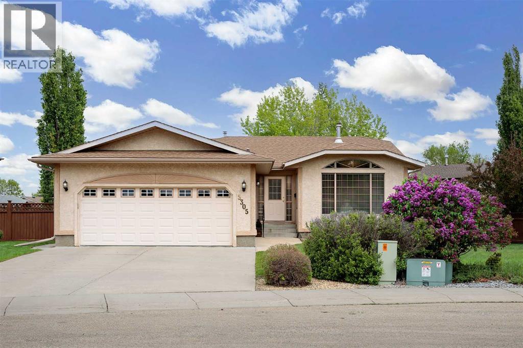 5305 66 Street, Camrose, Alberta  T4V 4M2 - Photo 2 - A2317268