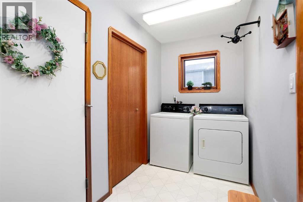 5305 66 Street, Camrose, Alberta  T4V 4M2 - Photo 14 - A2317268