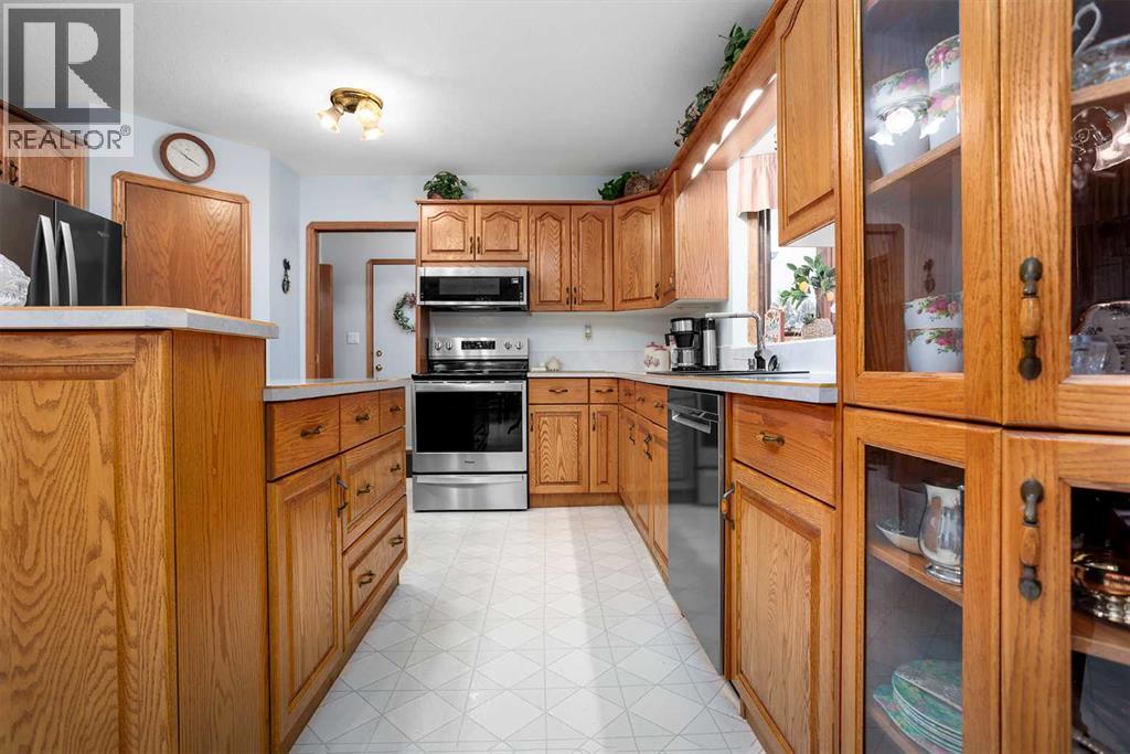 5305 66 Street, Camrose, Alberta  T4V 4M2 - Photo 18 - A2317268