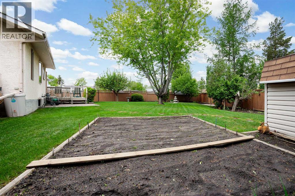 5305 66 Street, Camrose, Alberta  T4V 4M2 - Photo 30 - A2317268