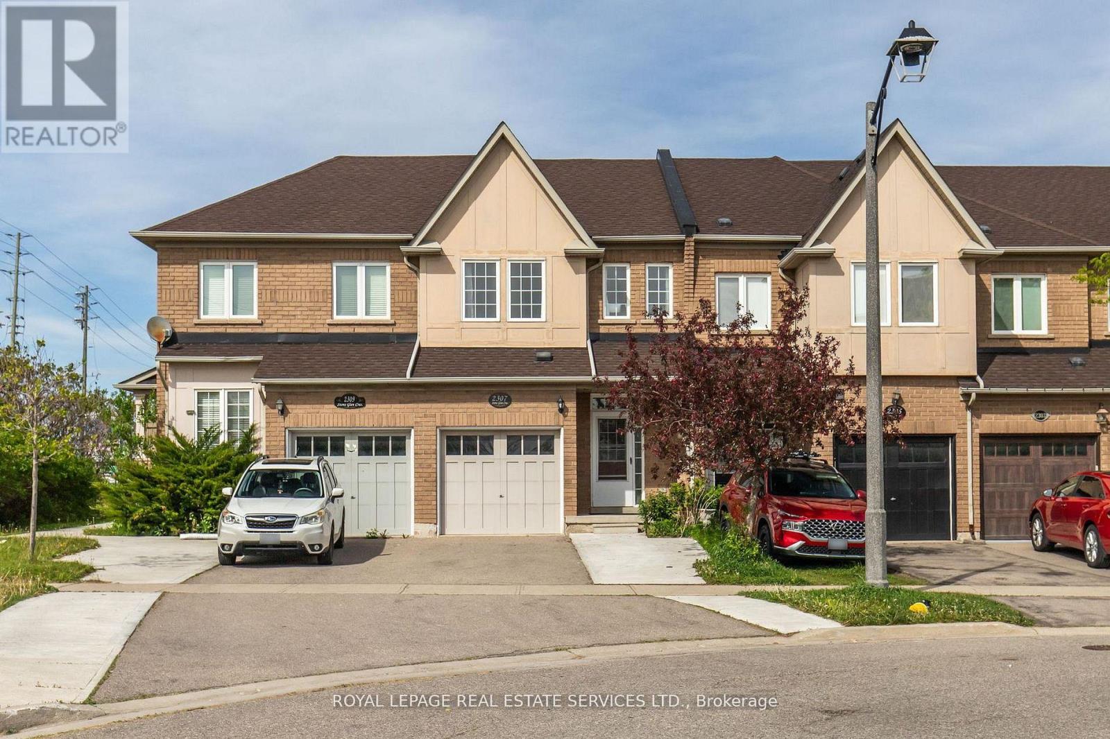 2307 Stone Glen Crescent, Oakville, Ontario  L6M 0C9 - Photo 1 - W13707766