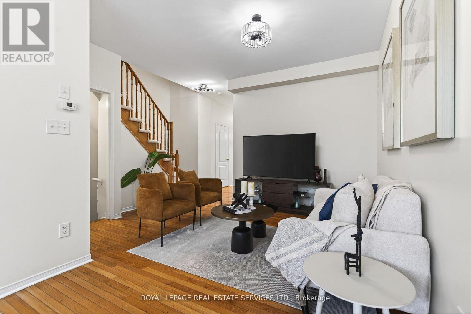2307 Stone Glen Crescent, Oakville, Ontario  L6M 0C9 - Photo 7 - W13707766