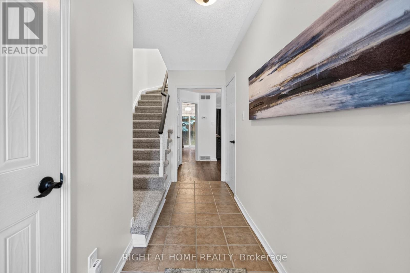 3 Beverly Lane, Halton Hills, Ontario  L7G 5L7 - Photo 6 - W13707816