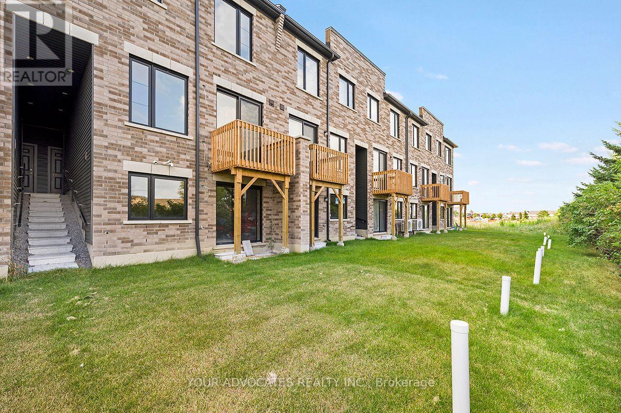 40 Falby Road, Brampton, Ontario  L6P 4S1 - Photo 3 - W13707824