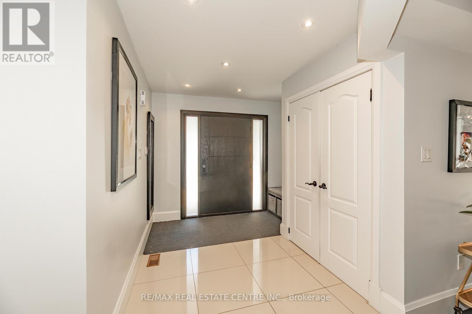 41 Ranchero Drive, Brampton, Ontario  L7A 3C6 - Photo 2 - W13707840