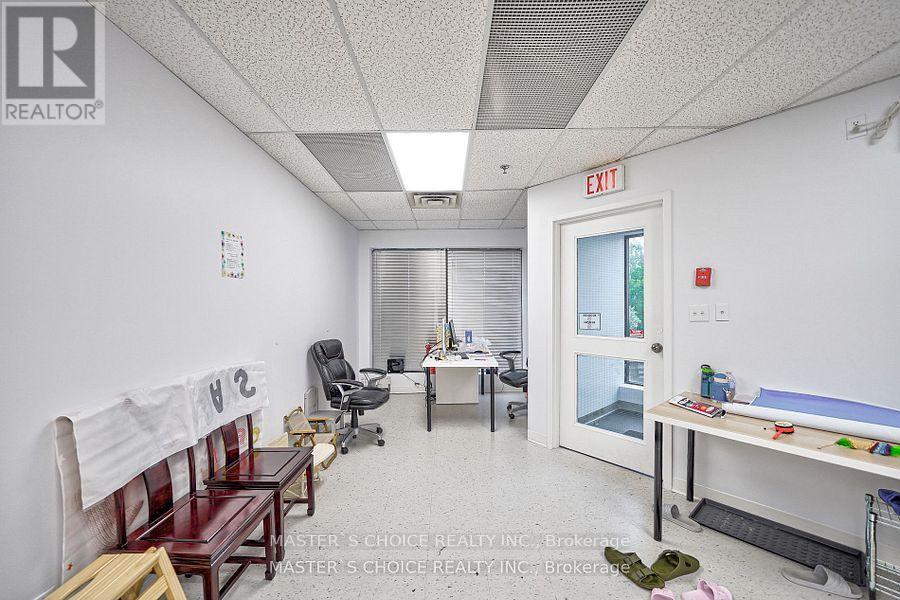 202 - 620 Alden Road, Markham, Ontario L3R 9R7 - Photo 6 - N12869340