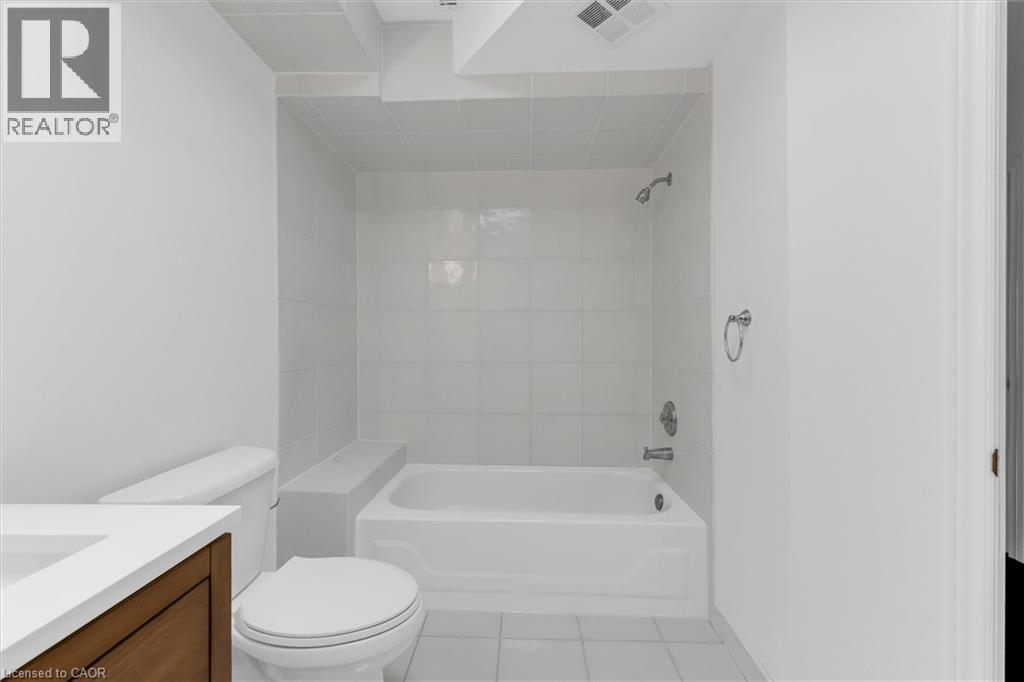 1389 Lakeshore Road, Burlington, Ontario L7S 1B1 - Photo 17 - 40825361