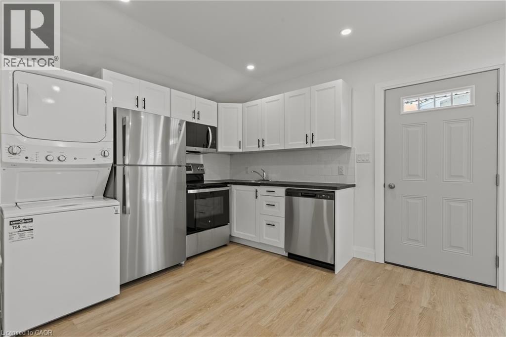 362 Gatfield Avenue Unit# 2, Welland, Ontario  L3B 5B2 - Photo 5 - 40843952