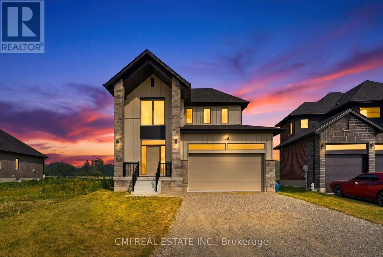 128 Dempsey Drive, Stratford, Ontario  N5A 0K5 - Photo 1 - X13707762