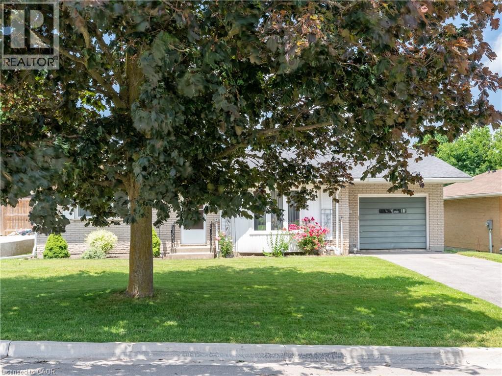 16 Fergusson Avenue, Ingersoll, Ontario  N5C 1E4 - Photo 2 - 40845192