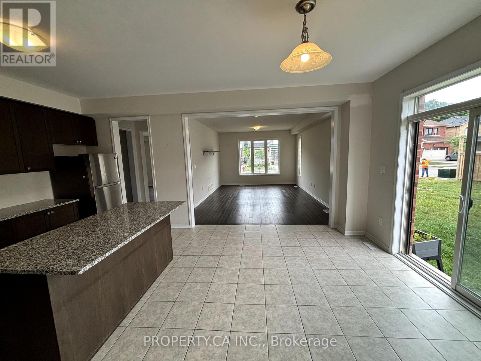 64 Cactus Crescent W, Hamilton, Ontario  L8J 0M4 - Photo 3 - X13707778